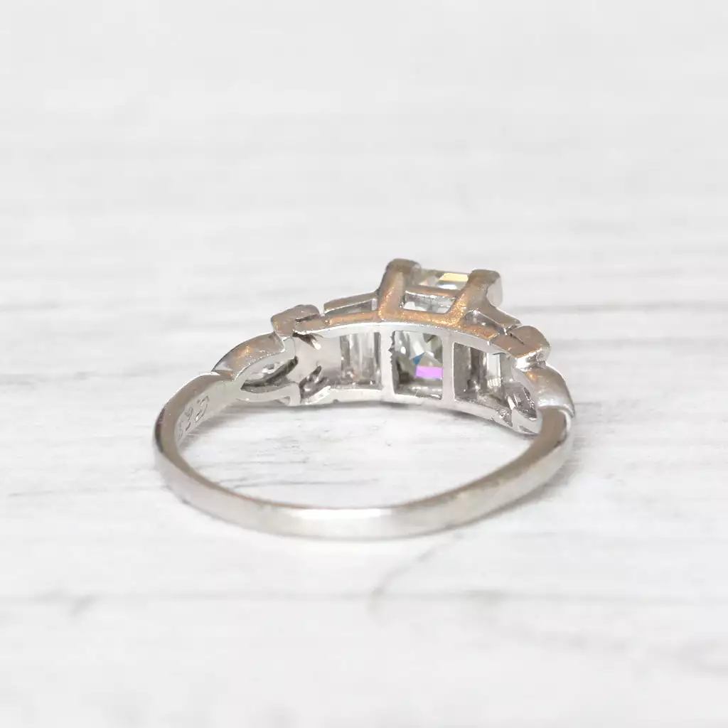 Art Deco 0.95 Carat Carré Cut Diamond Solitaire Ring