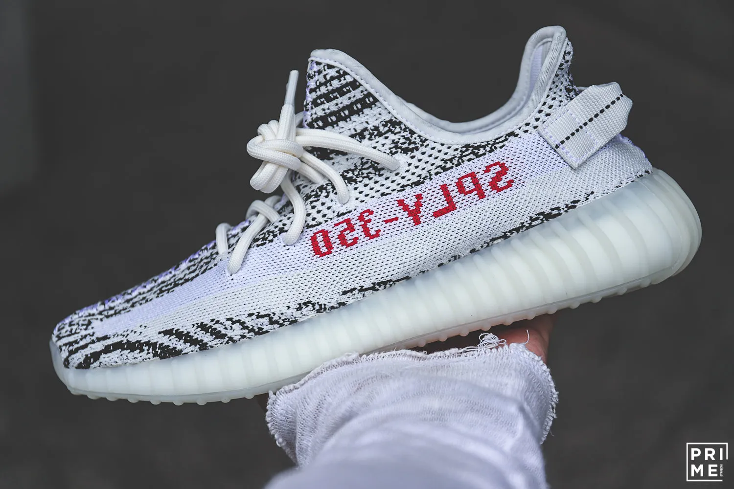 Yeezy 350 V2 Zebra (CP9654)