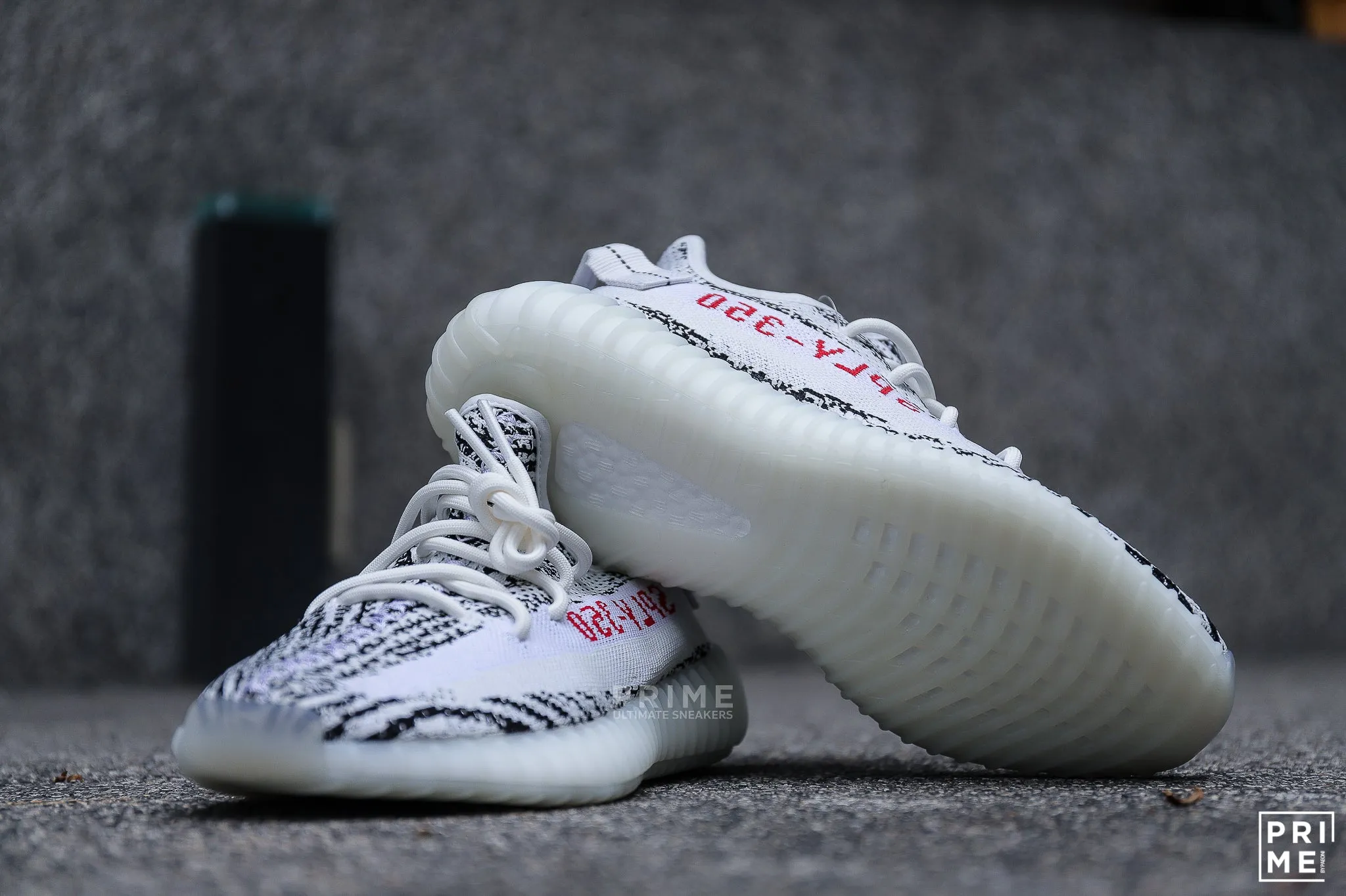 Yeezy 350 V2 Zebra (CP9654)