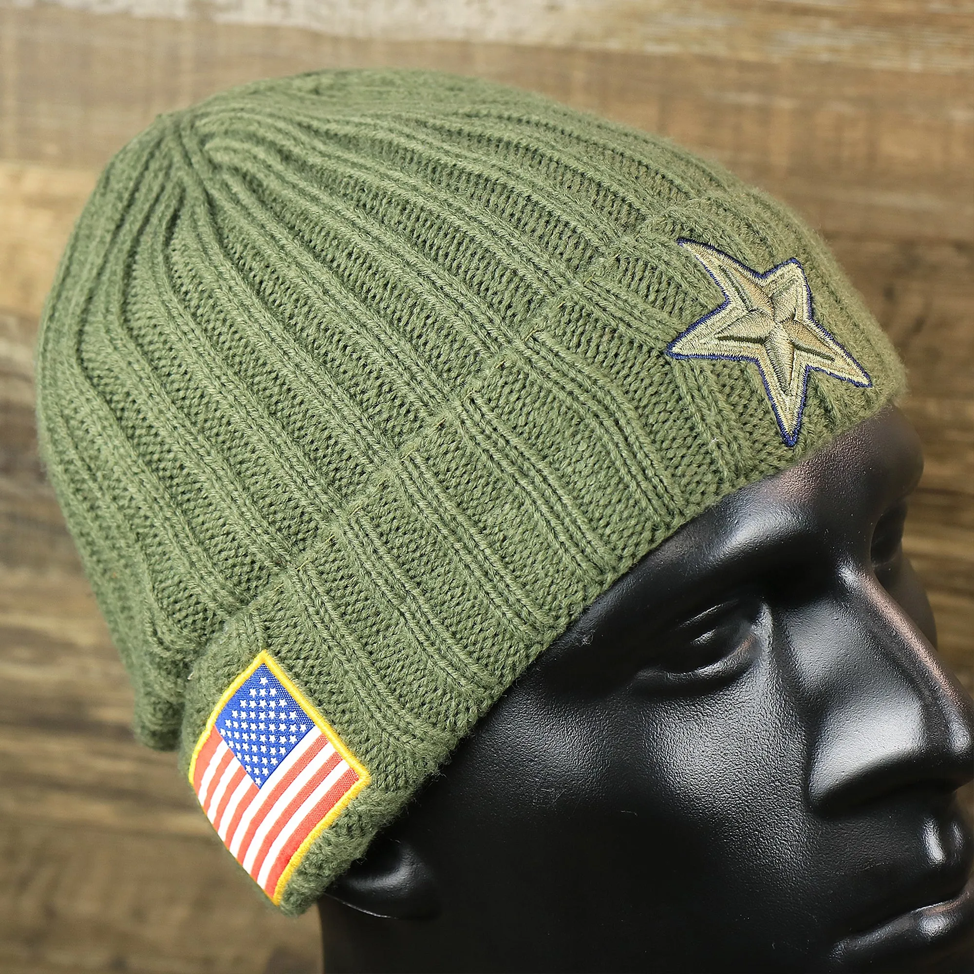 Youth Dallas Cowboys on Field Salute To Service Ribbon American Flag Side Patch Winter Beanie | Kid’s Olive Green Winter Beanie